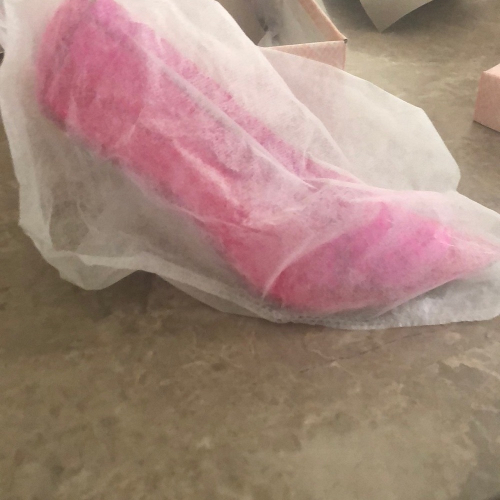 Cape Robbin Collection Pink Nuclear - Picture 3 of 4